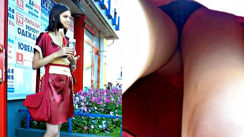 Hot babe flashes up-skirt panty